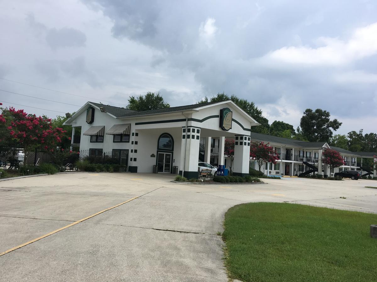 Cypress Inn Luling Exterior photo